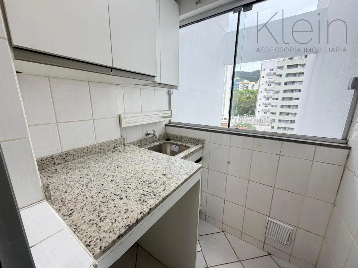 Glass-enclosed balcony in a 3-bedroom apartment, 75 m² — photo 21
