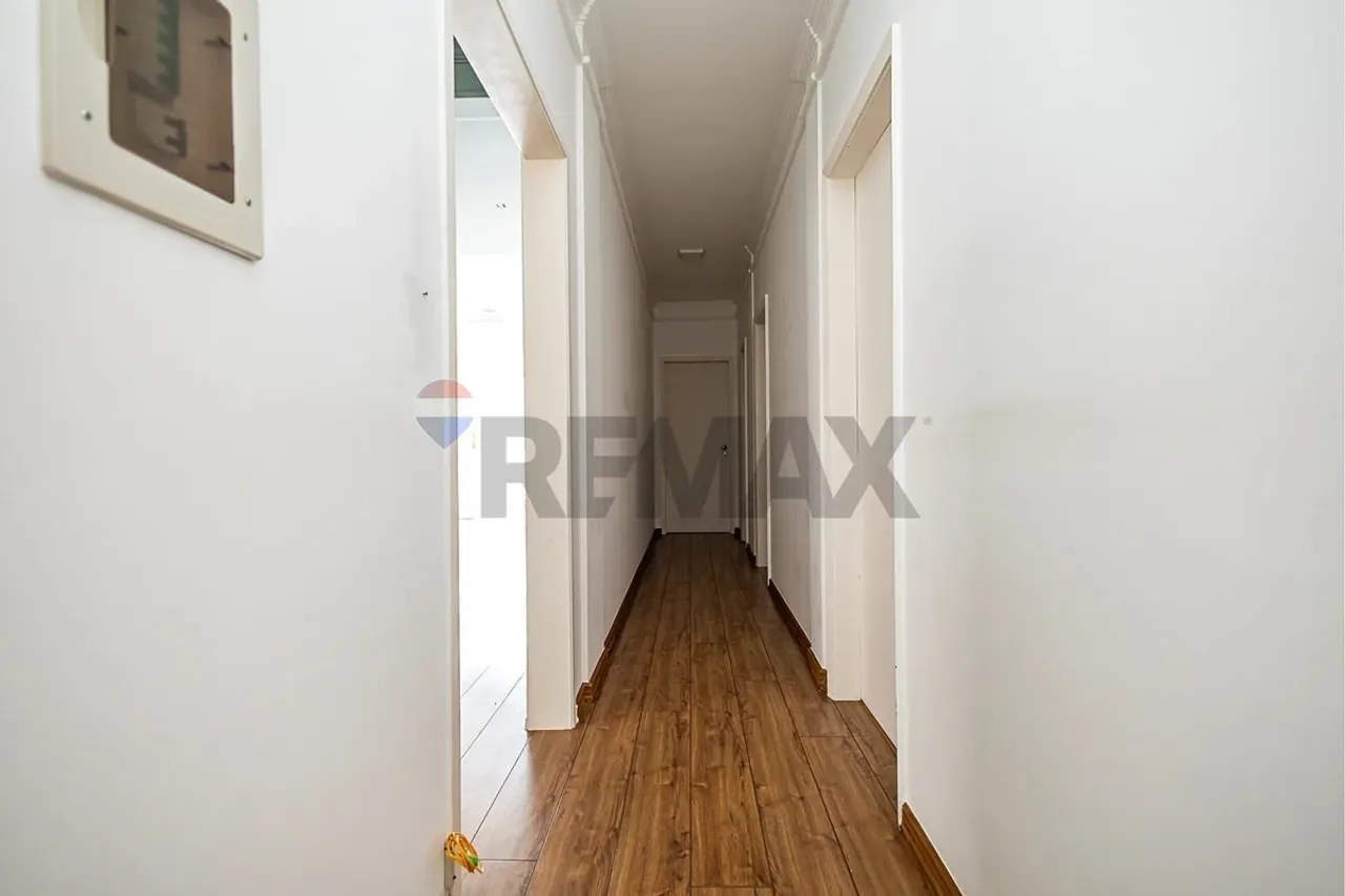 Home office in a 3-bedroom apartment, 181 m² — photo 42