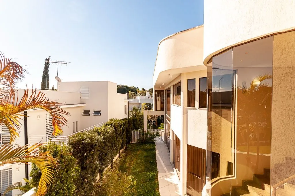 Furnished house with 4 bedrooms across 1167 m² and 8 spots — photo 53