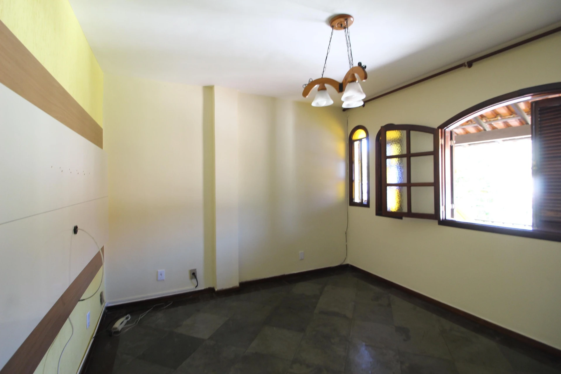 House with 2 bedrooms, private garden and balcony — photo 27