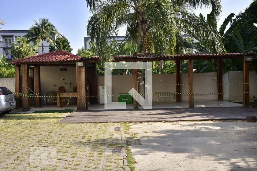 Apartamento de 2 quartos em condomínio com piscina — photo 39