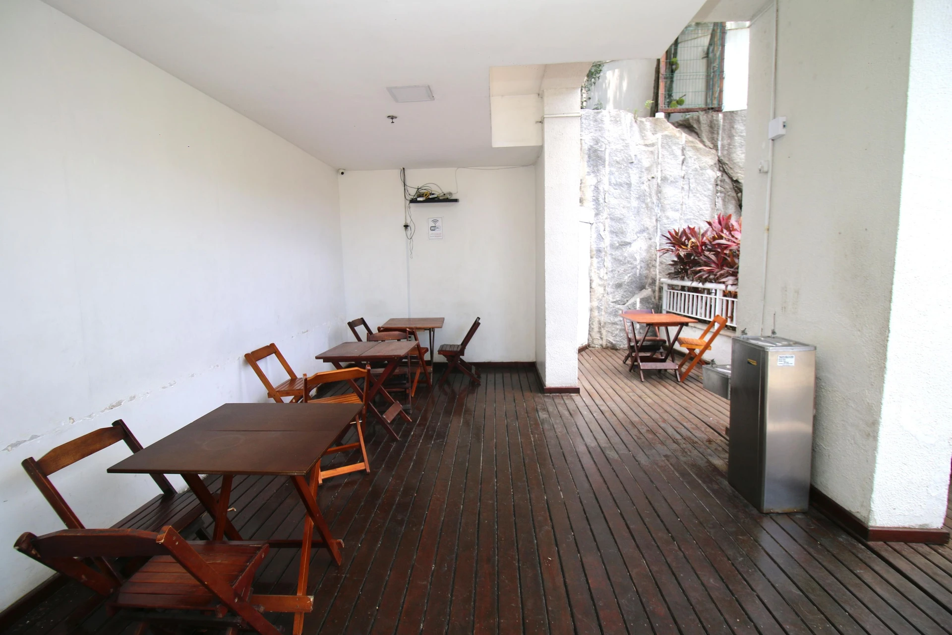 Rental apartment with 2 bedrooms and a balcony — photo 19