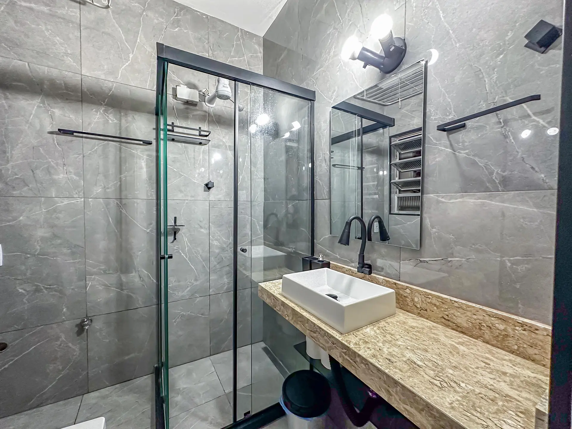 Furnished 1-bedroom apartment with washing machine — photo 34