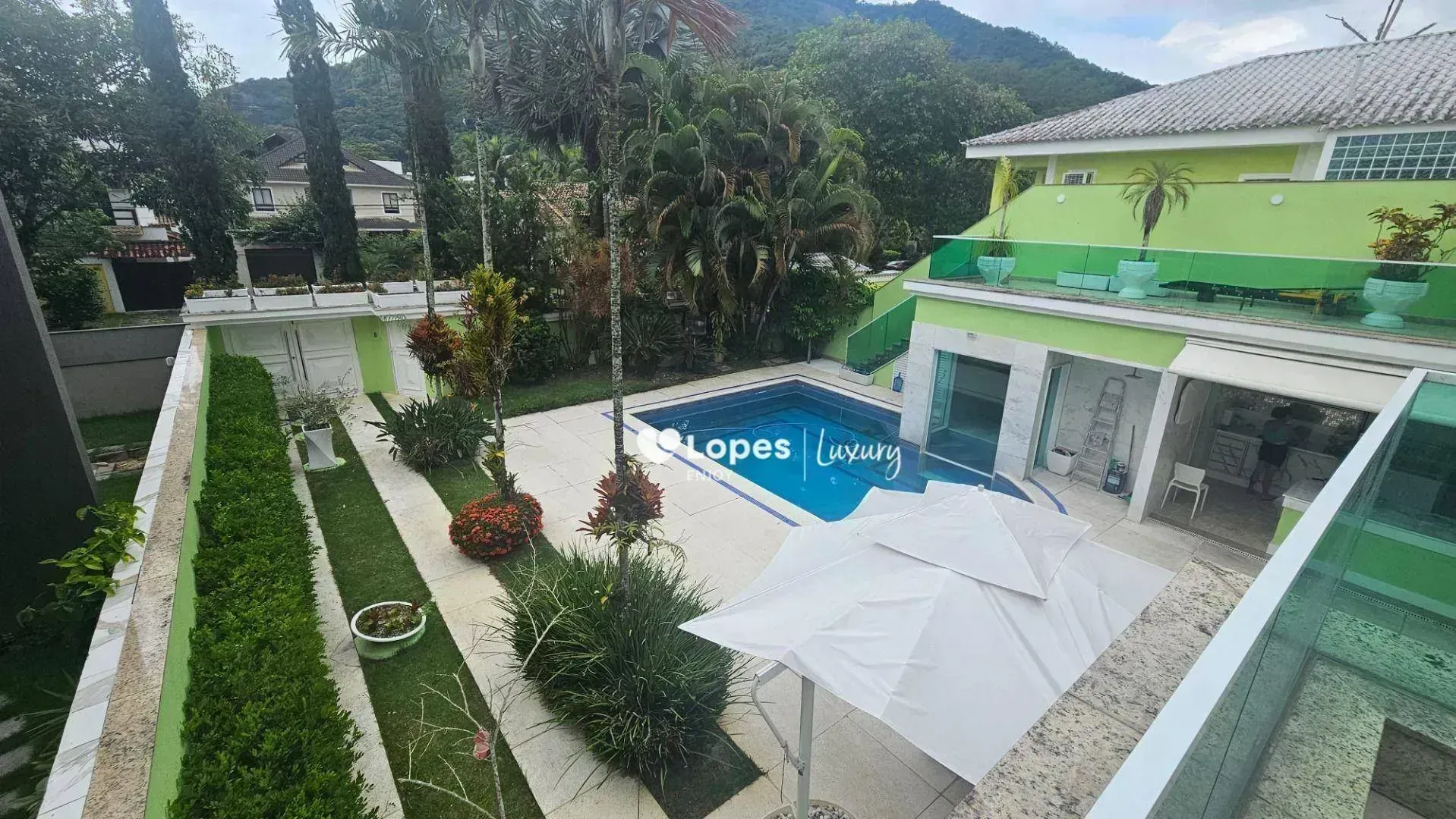 Furnished house with 6 en-suite suites and a private pool — photo 51