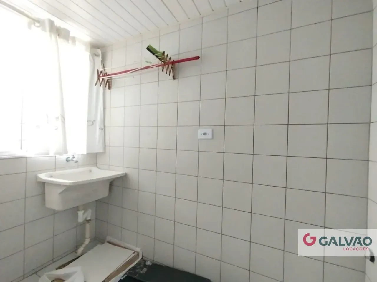 Apartamento térreo de 54 m² com armários na cozinha — photo 17