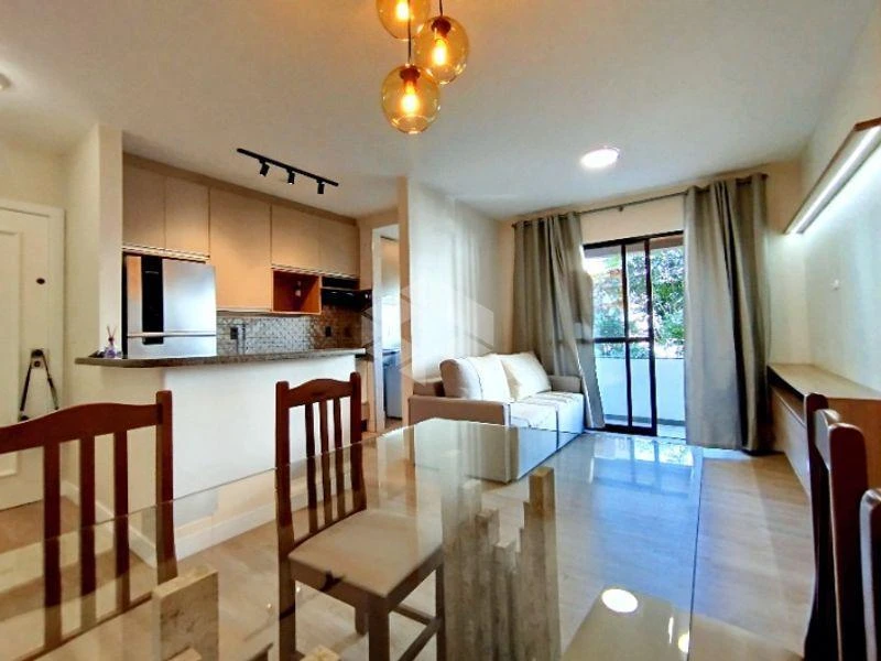 2-bedroom apartment with a washing machine in Florianópolis