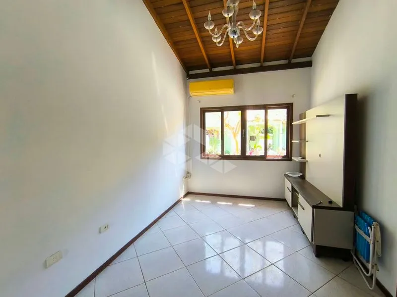 Дом на 3 спальни 180 м² с суитой и 2 парковочными местами — photo 20