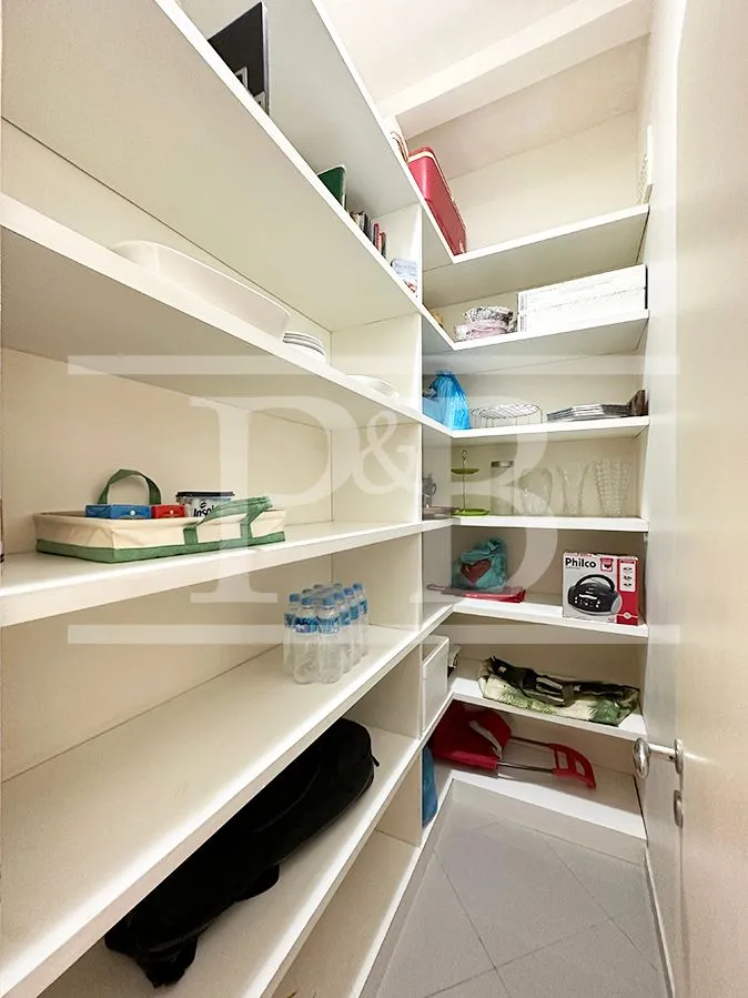 4-bedroom apartment with 4 bathrooms and 190 m² — photo 35