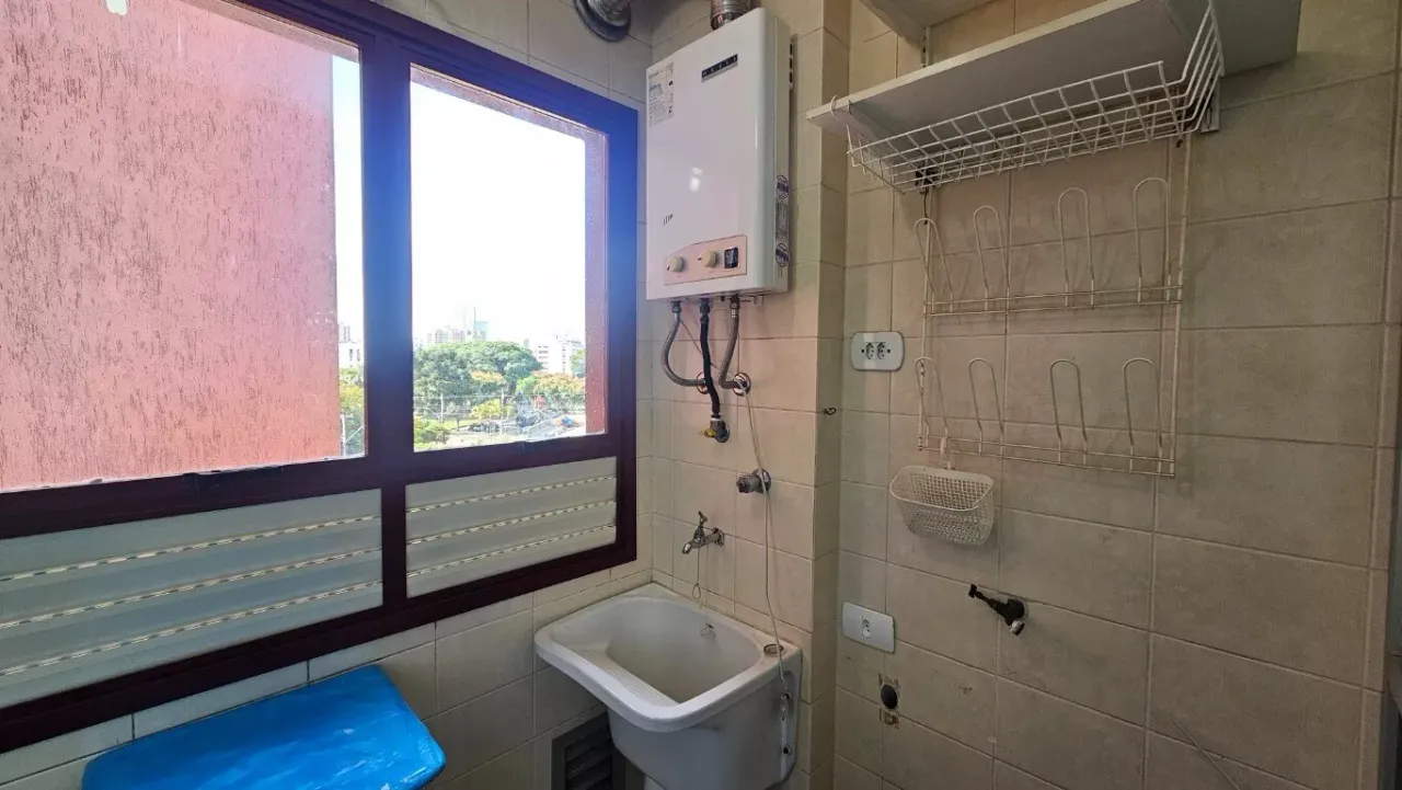 Furnished 2-bedroom apartment with parking and 53 m² — photo 3
