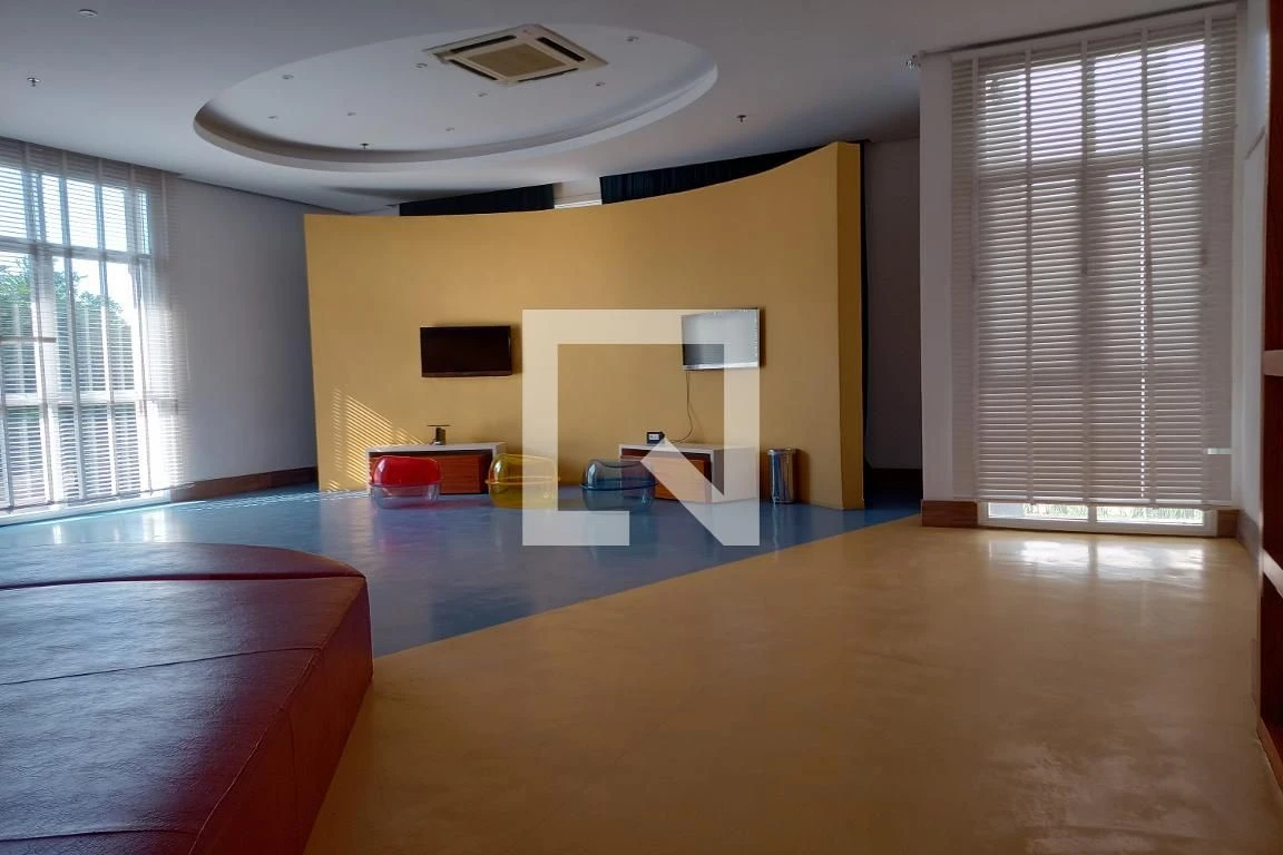 Furnished 3-bedroom apartment with 3 bathrooms and balcony — photo 74