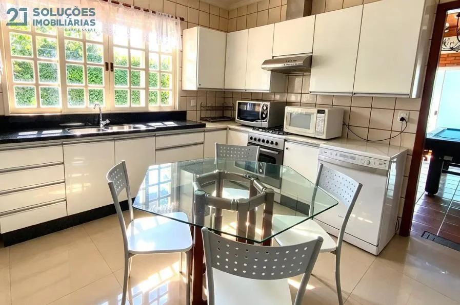 Casa de 4 quartos com janelas do piso ao teto, Jurerê — photo 4
