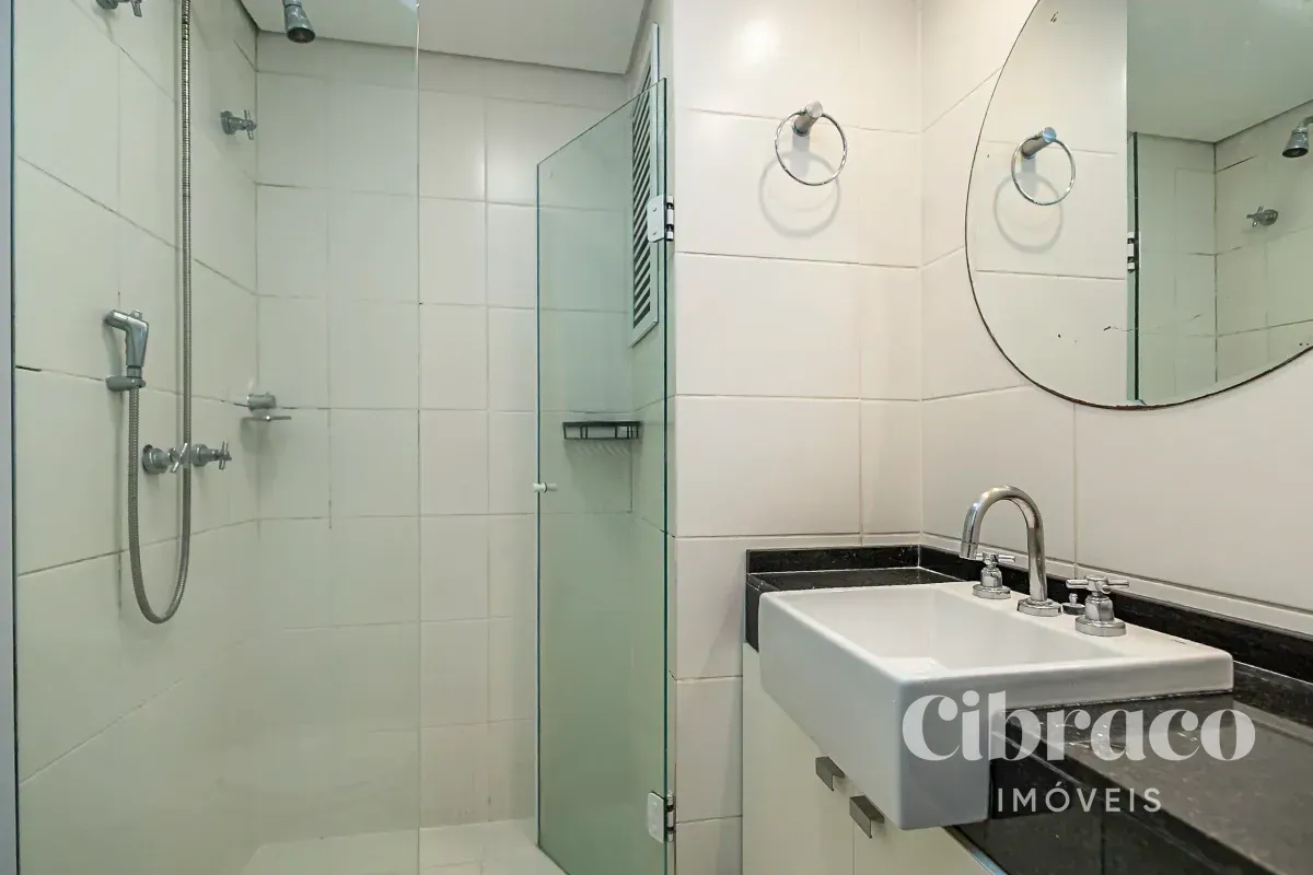 One-bedroom apartment with a washing machine in Curitiba — photo 18