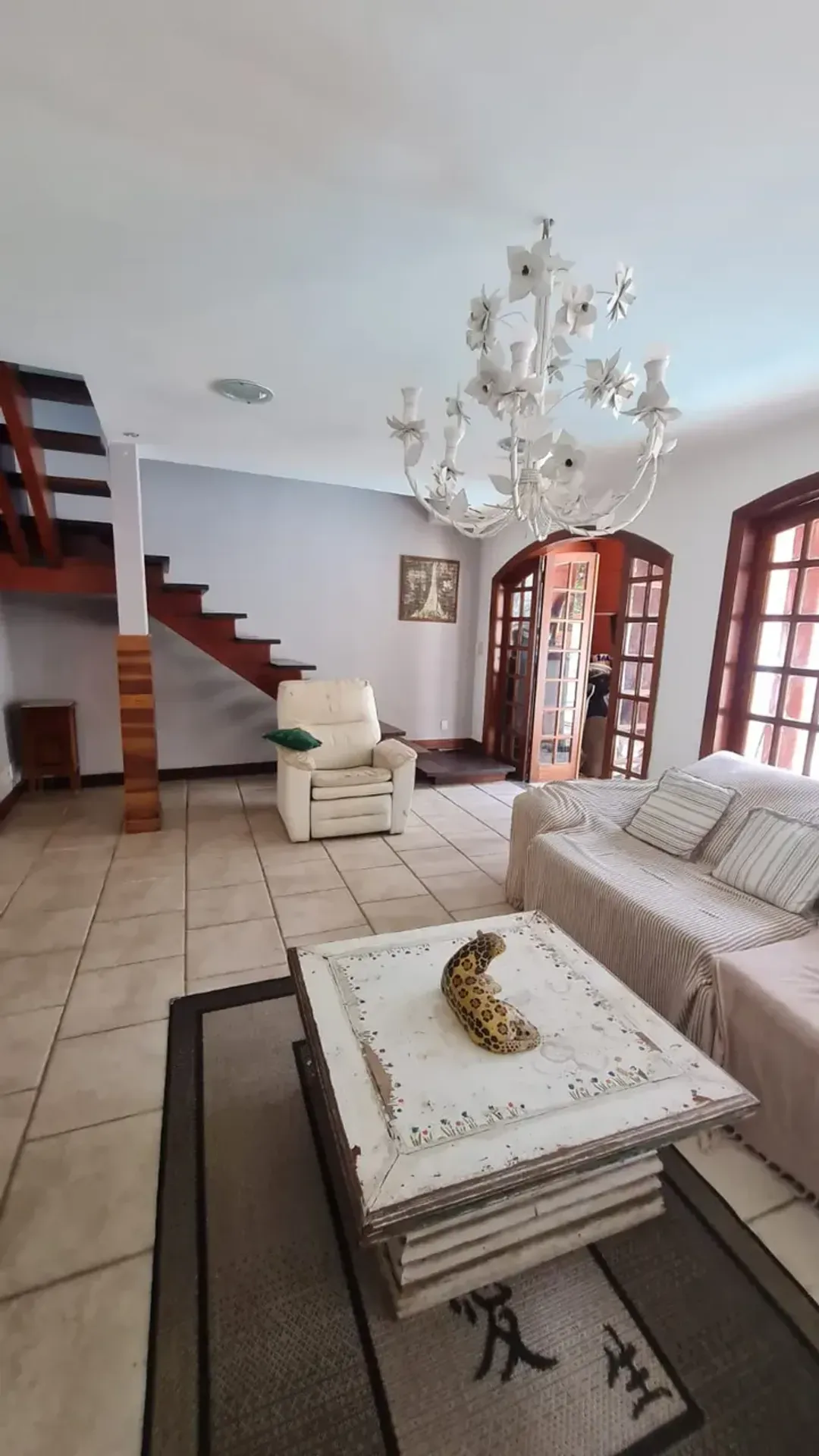 Furnished house 450 m² with 4 bedrooms and 4 bathrooms — photo 15