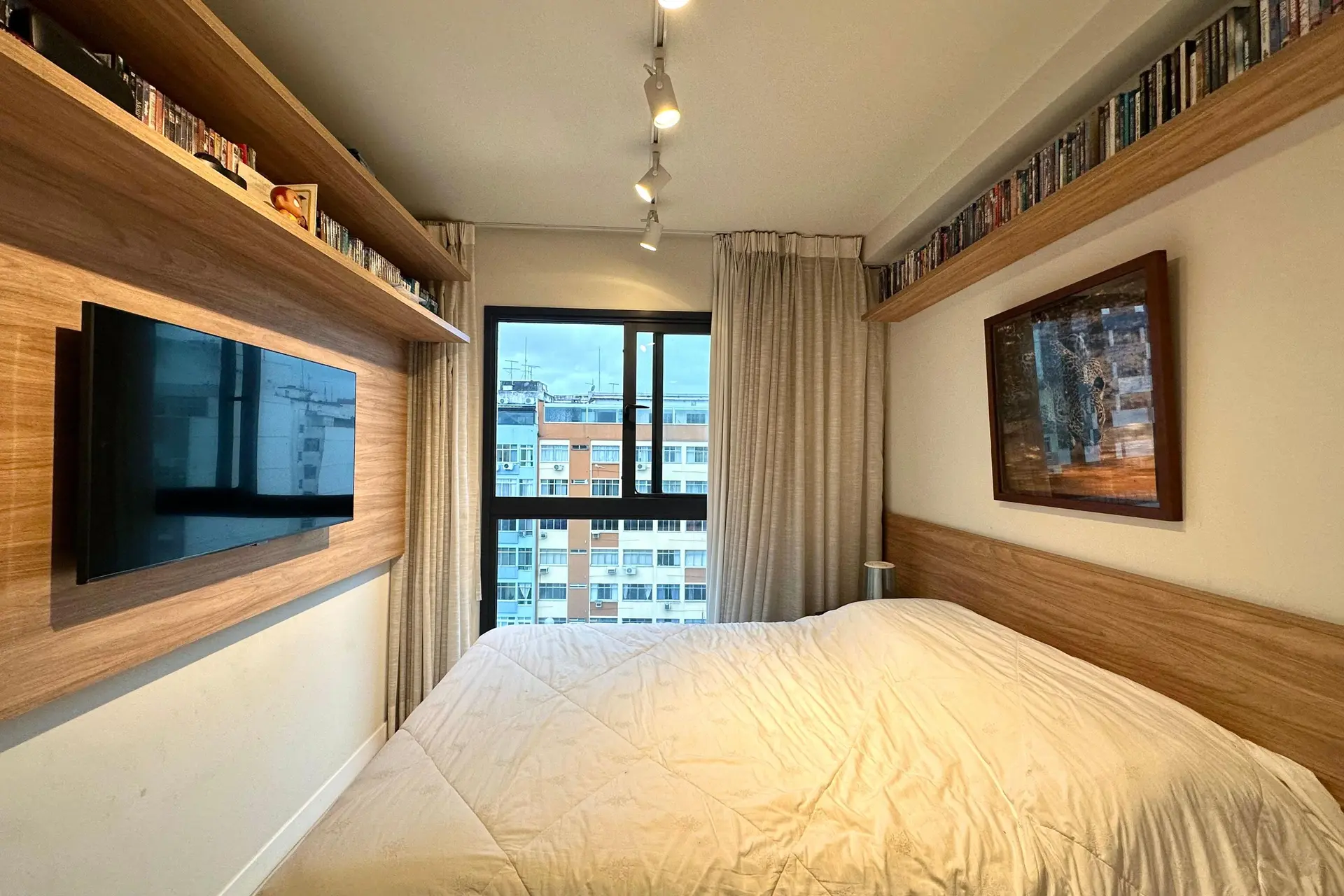 2-bedroom apartment with floor-to-ceiling windows — photo 65