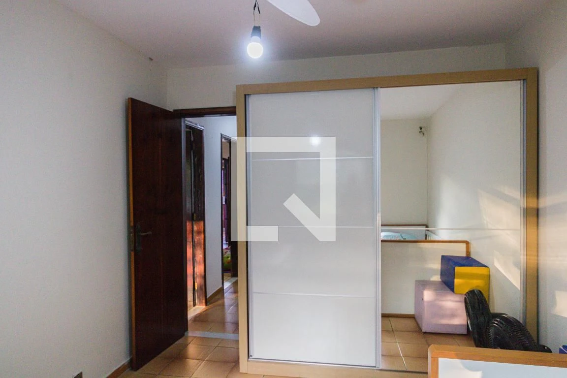 5-bedroom house with a mountain view in Rio de Janeiro — photo 70