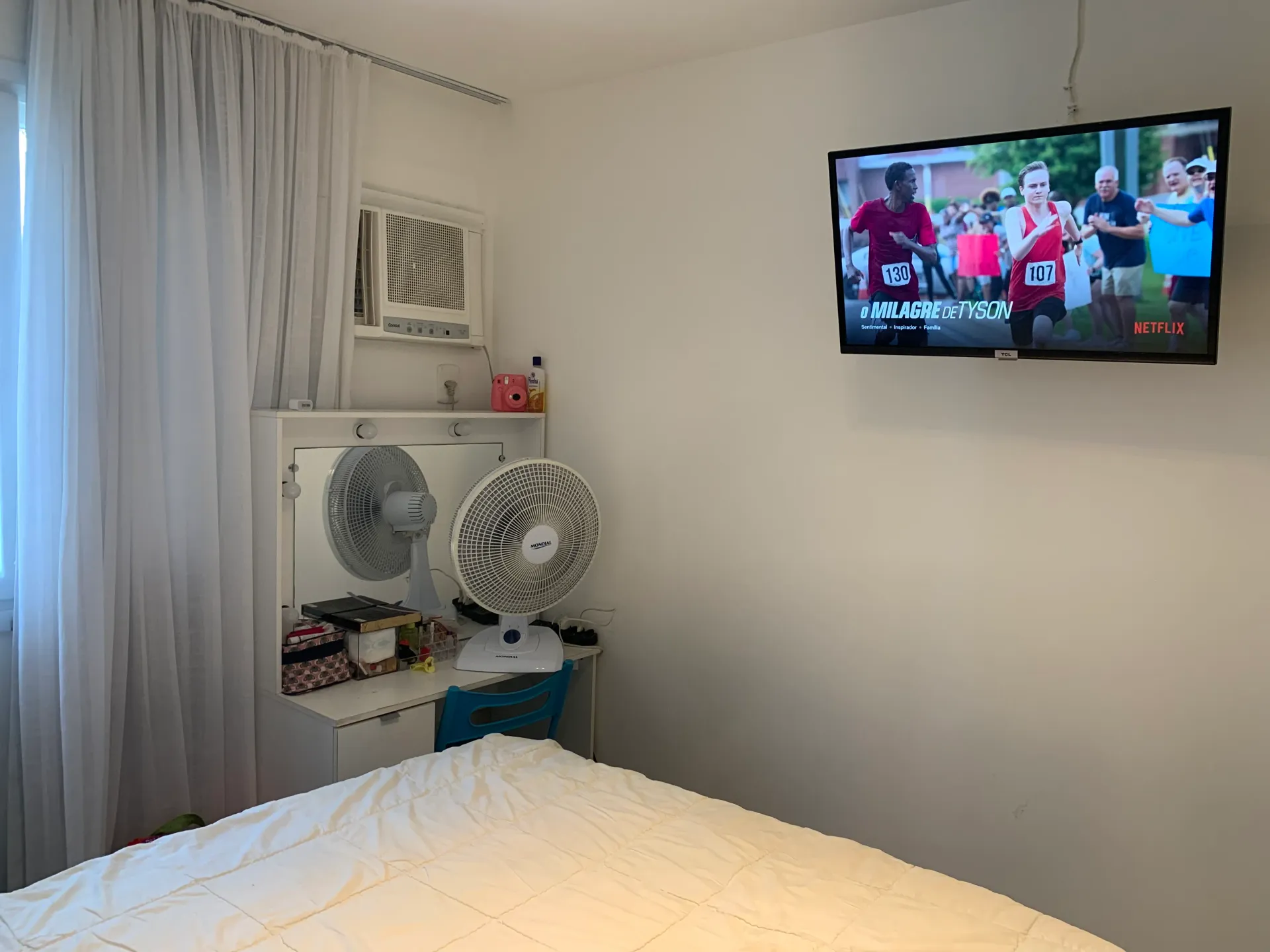 Furnished apartment, 74 m², with a glass-enclosed balcony — photo 7