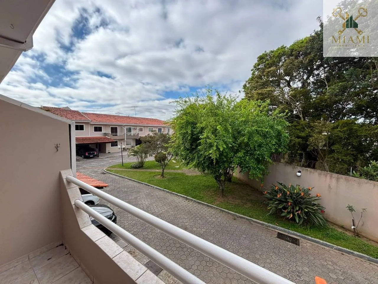 Duplex house with 3 bedrooms and 2 parking spaces — photo 15
