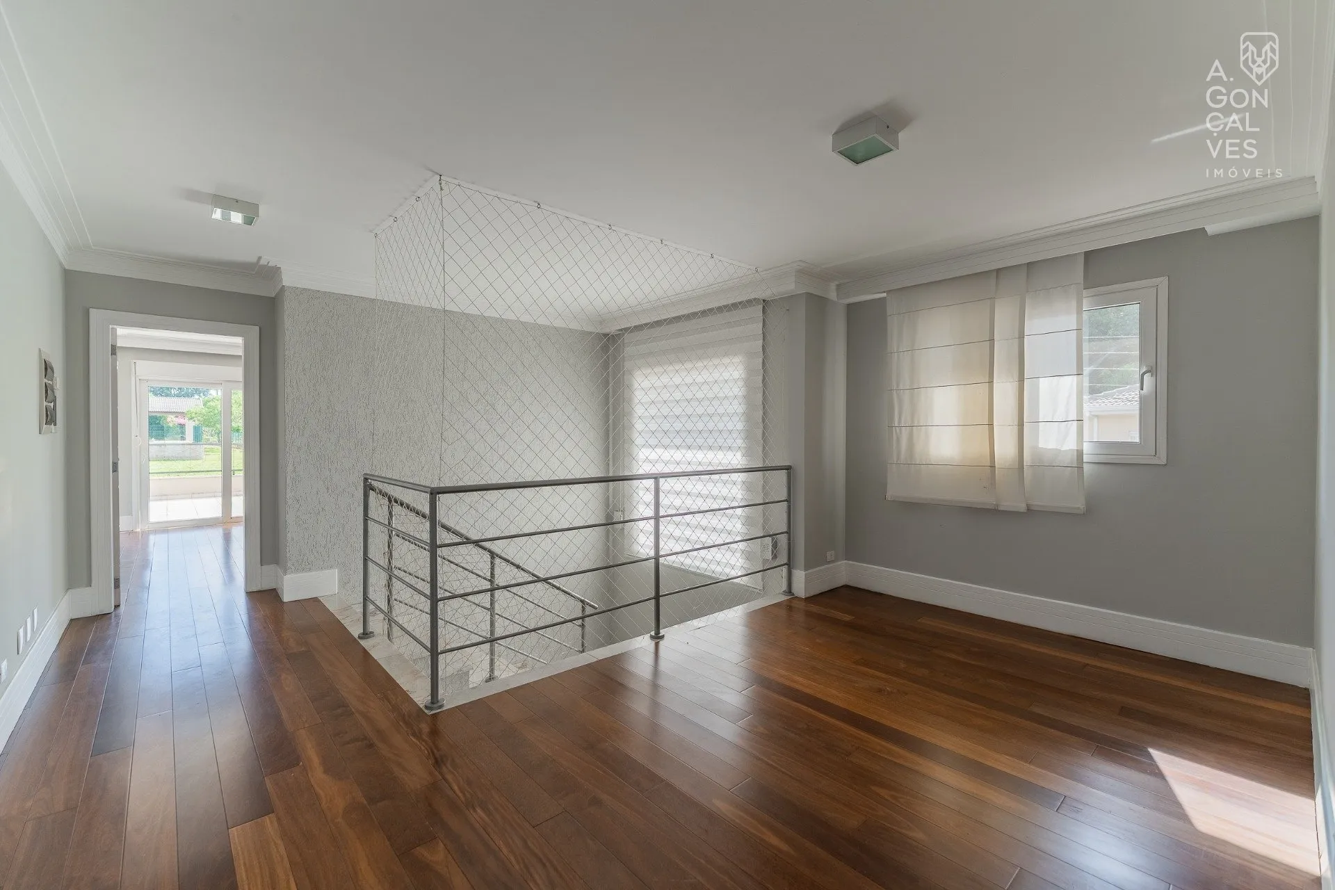House with 4 bedrooms, open-plan kitchen and 4 parking — photo 27