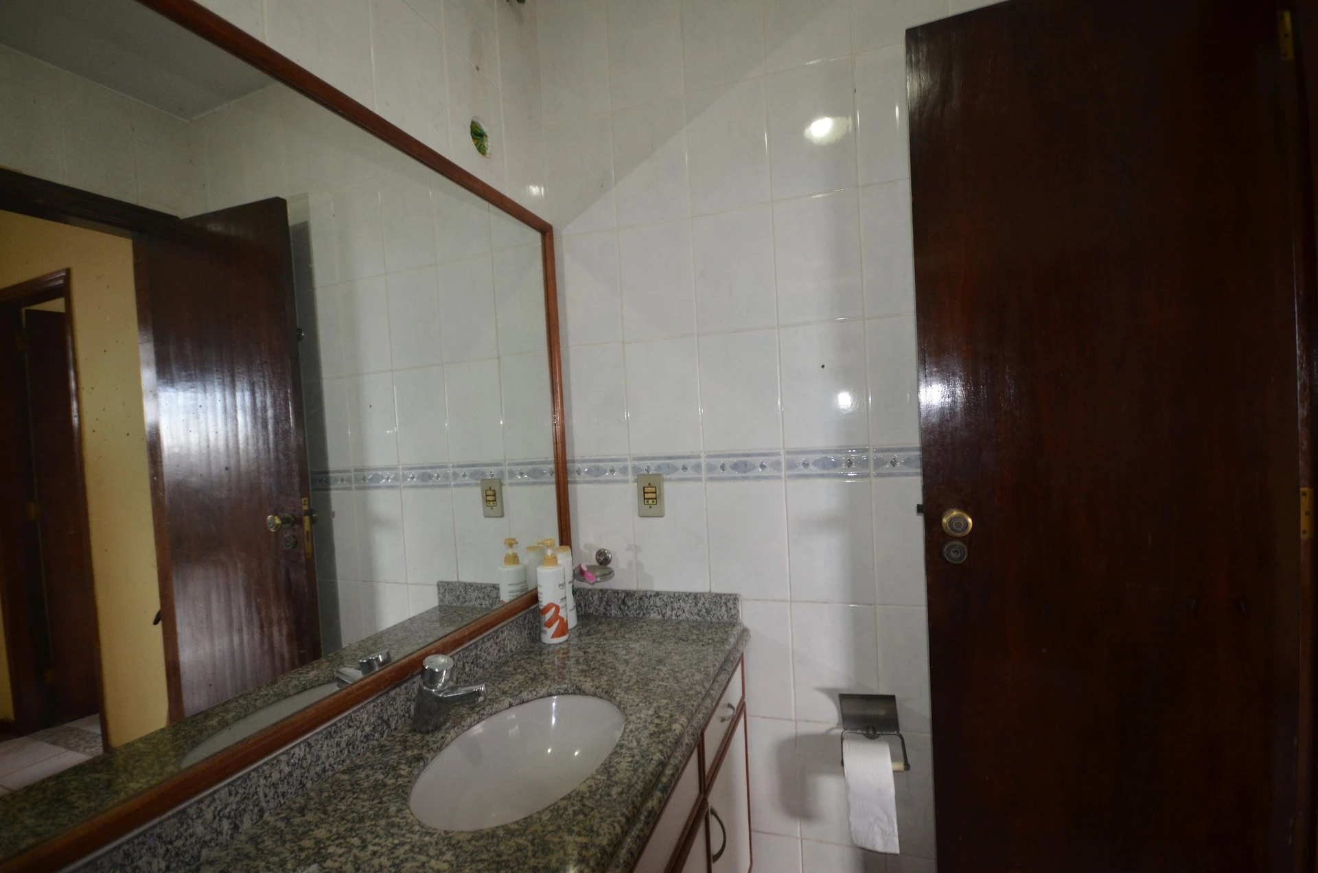 Furnished house with 7 bedrooms and 7 bathrooms — photo 73