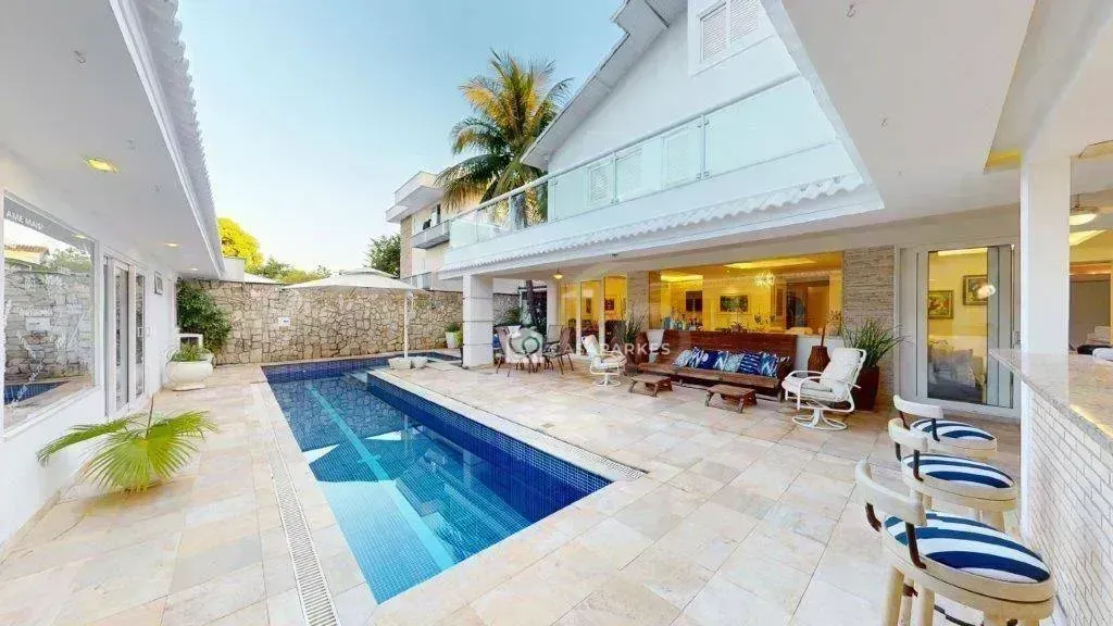 House with 5 bedrooms and 5 bathrooms, 500 m² — photo 2