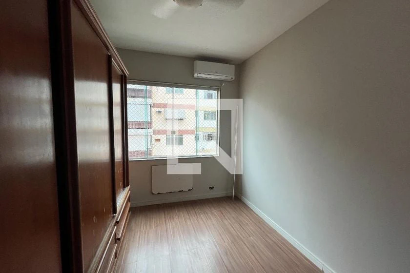 Home office in a 4-bedroom apartment, 90 m² — photo 9
