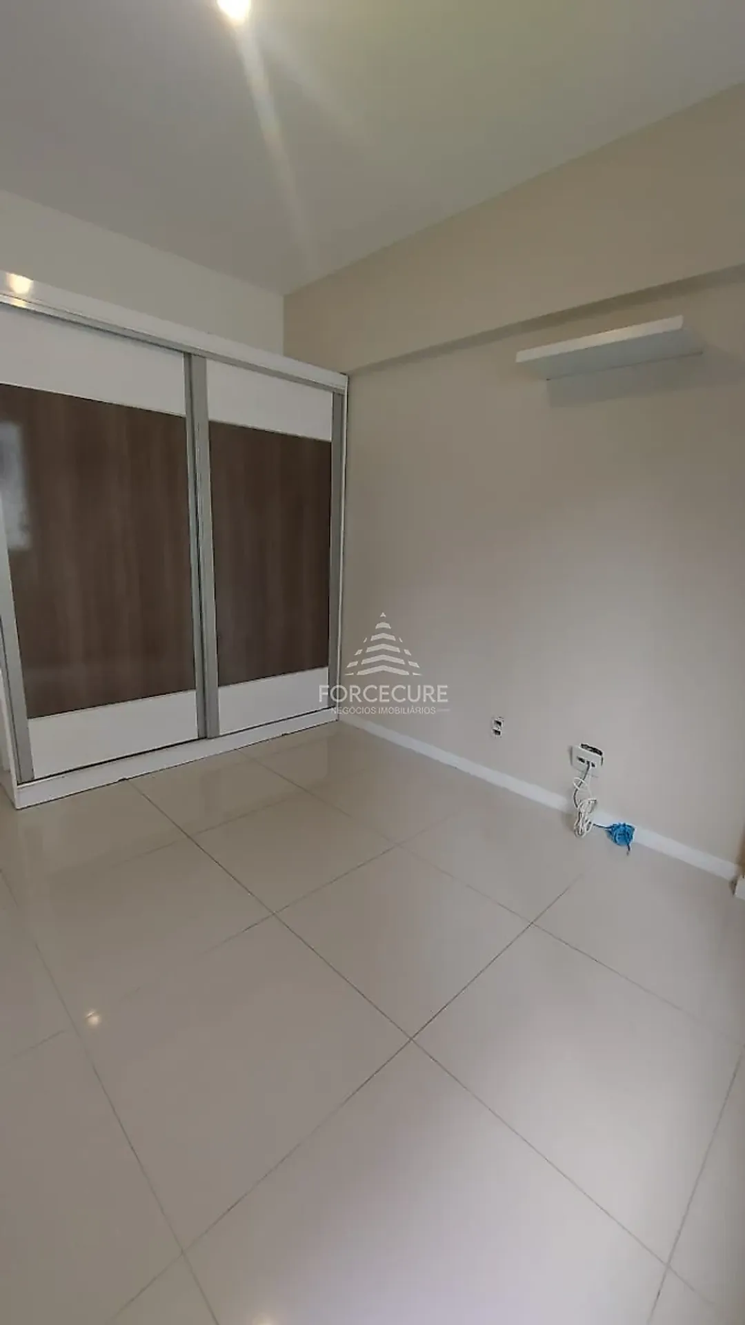 2-bedroom apartment, 1 with its own bathroom, 111 m² — photo 19