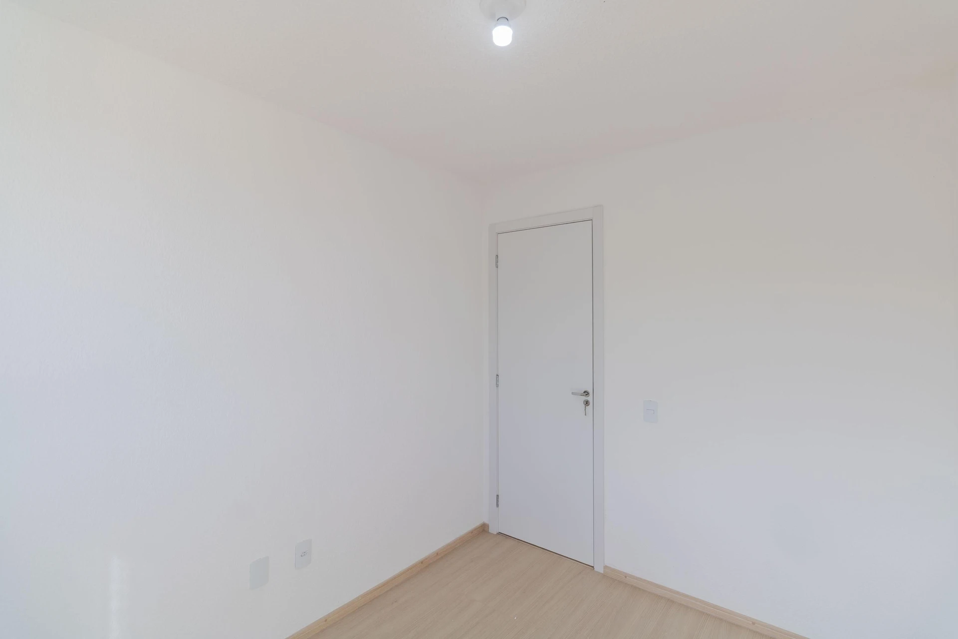 Apartamento de 2 quartos em condomínio com academia — photo 10