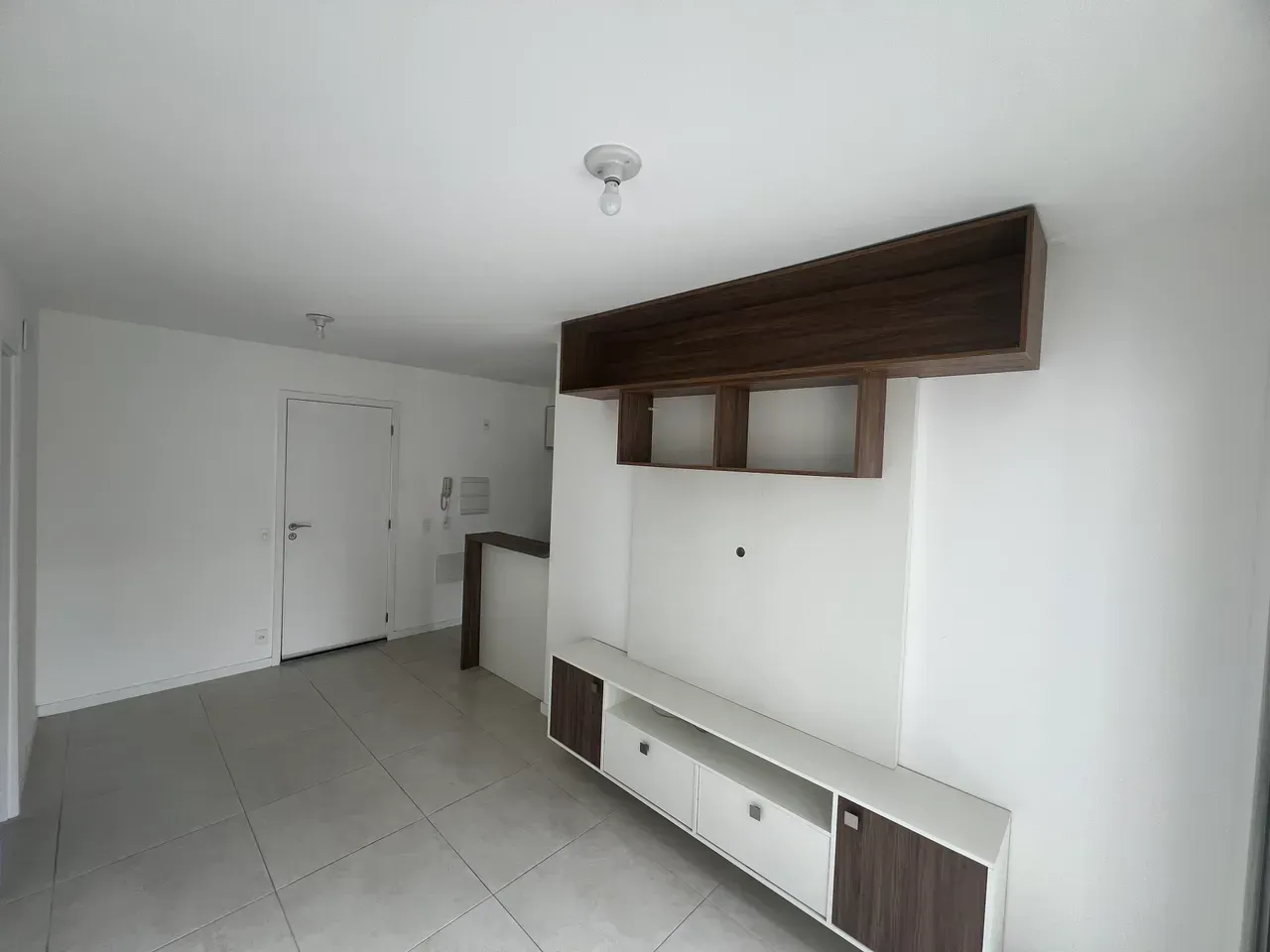 1-bedroom apartment with open-plan gas kitchen — photo 11