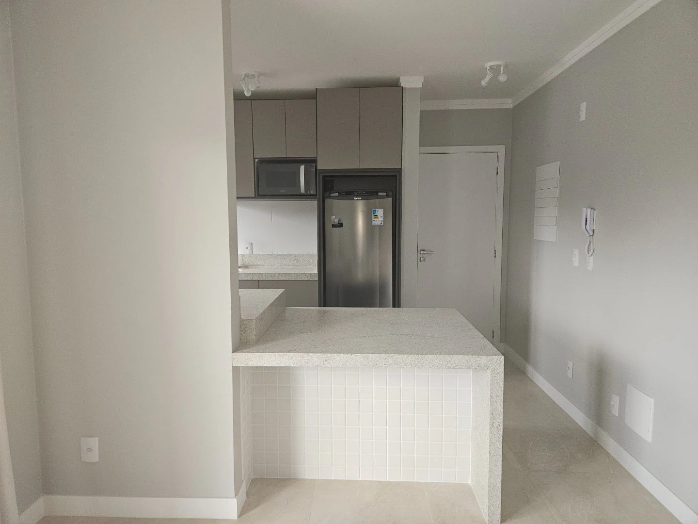 Apartamento mobiliado de 2 quartos com 64 m² e 1 vaga — photo 3