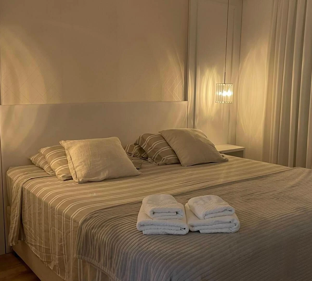 Home office in a 4-bedroom house, 320 m² — photo 3