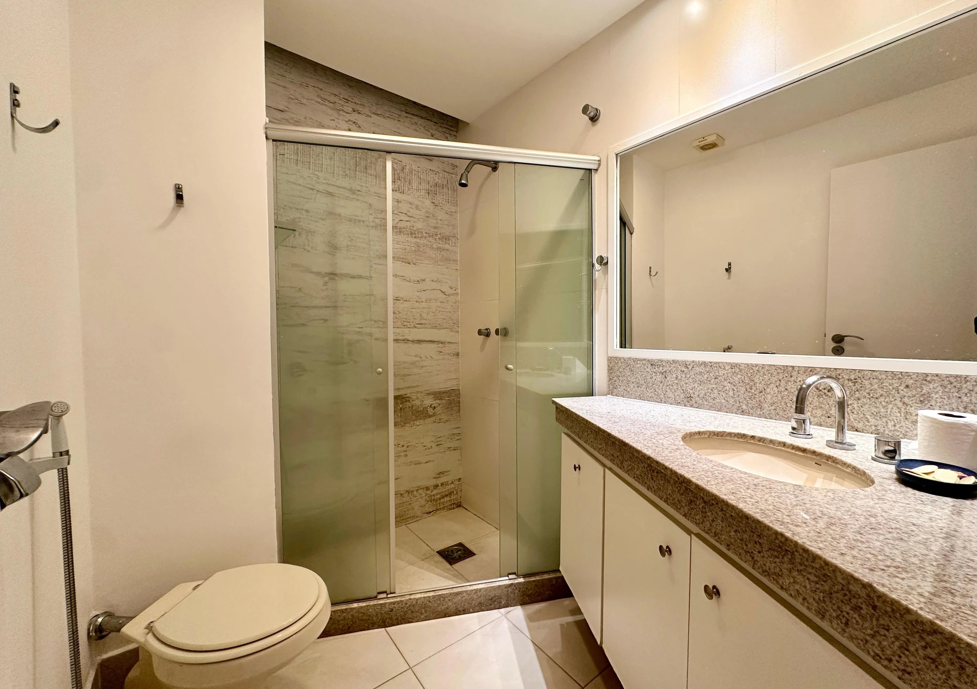 Rental apartment with 3 bedrooms and 1 en-suite — photo 6