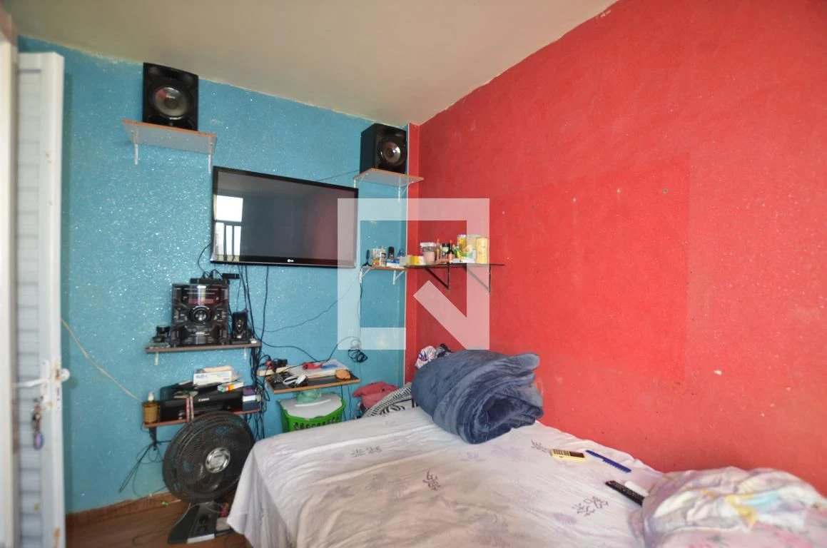 Furnished 2-bedroom apartment with 1 bathroom — photo 24
