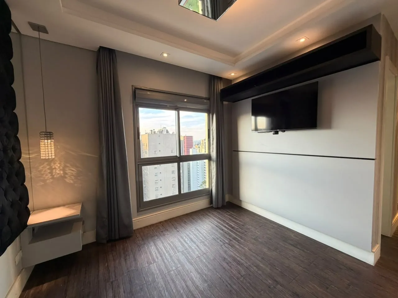 Floor-to-ceiling windows in a 3-bedroom apartment, 133 m² — photo 3