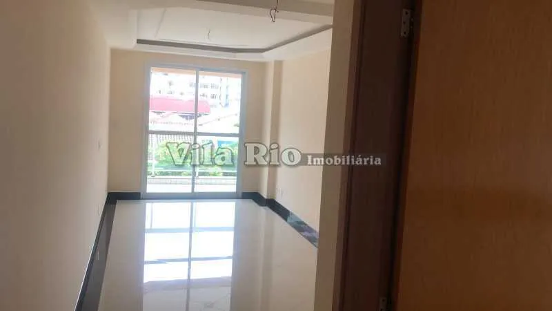 2-bedroom apartment with en-suite and 2 parking spots