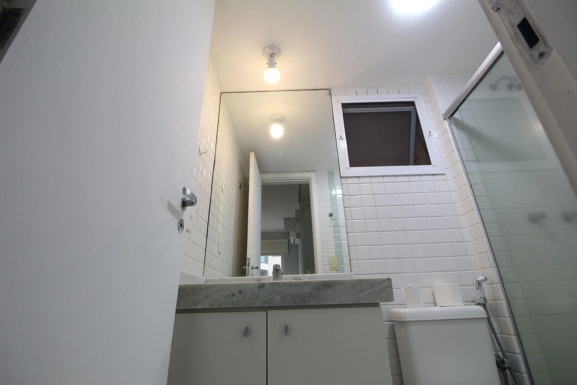 Furnished 3-bedroom apartment with 2 bathrooms — photo 49