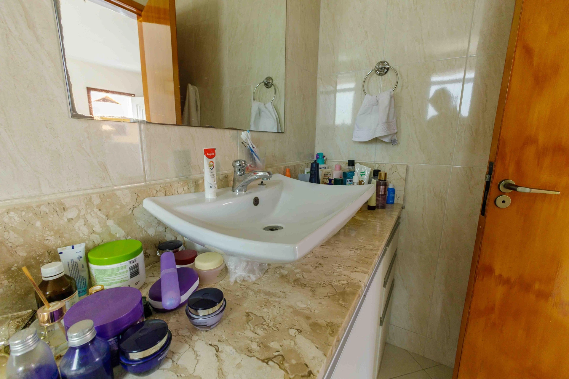 Furnished house with 5 bedrooms and a private BBQ — photo 53