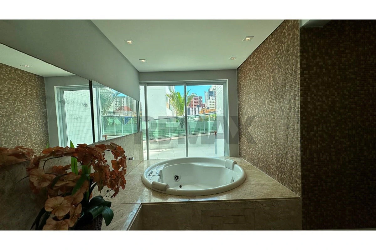 2-bedroom apartment with a private pool in João Pessoa — photo 17