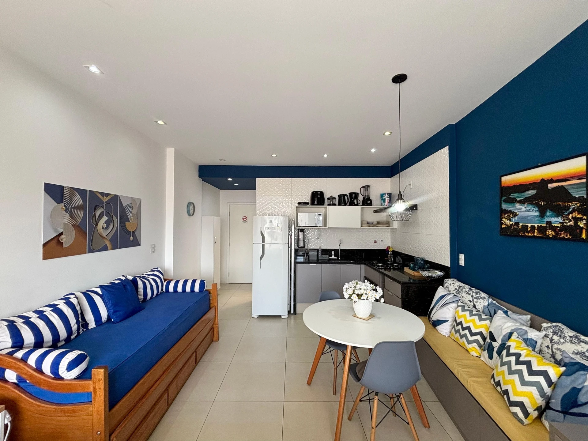 Furnished apartment, 32 m², with a washing machine — photo 2