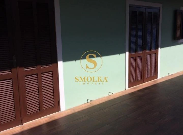 450 m² house with 4 en-suites and balcony grill — photo 6