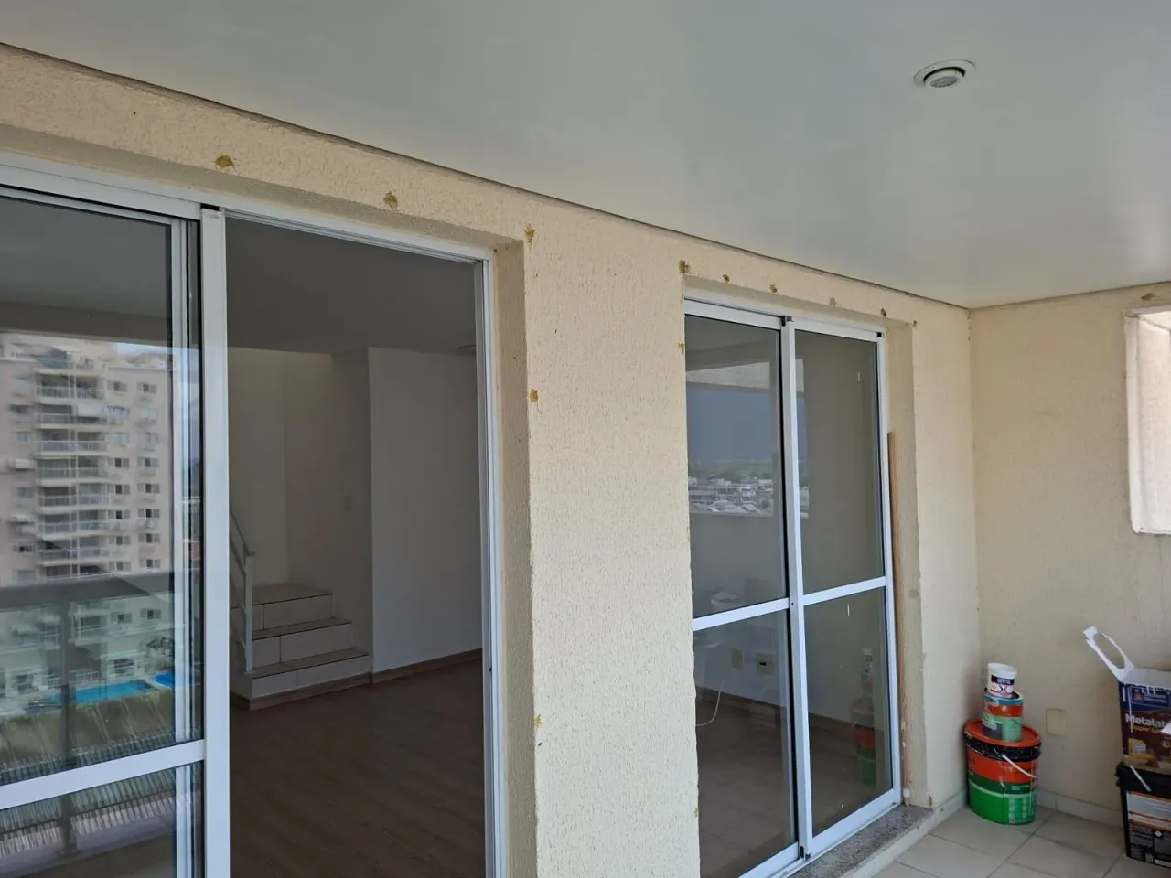 Apartamento sem mobília com 3 quartos e varanda — photo 4
