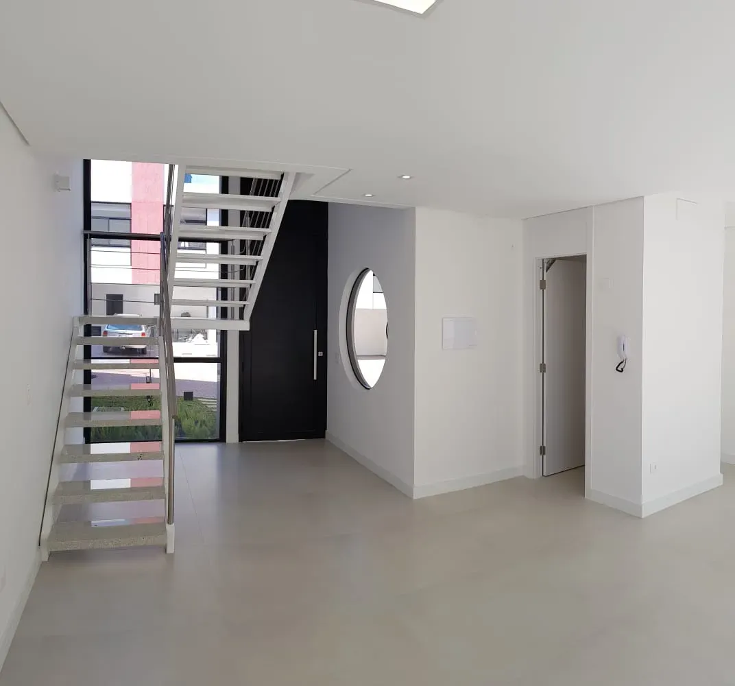 Unfurnished 260 m² house with 3 bedrooms and 2 parking — photo 8