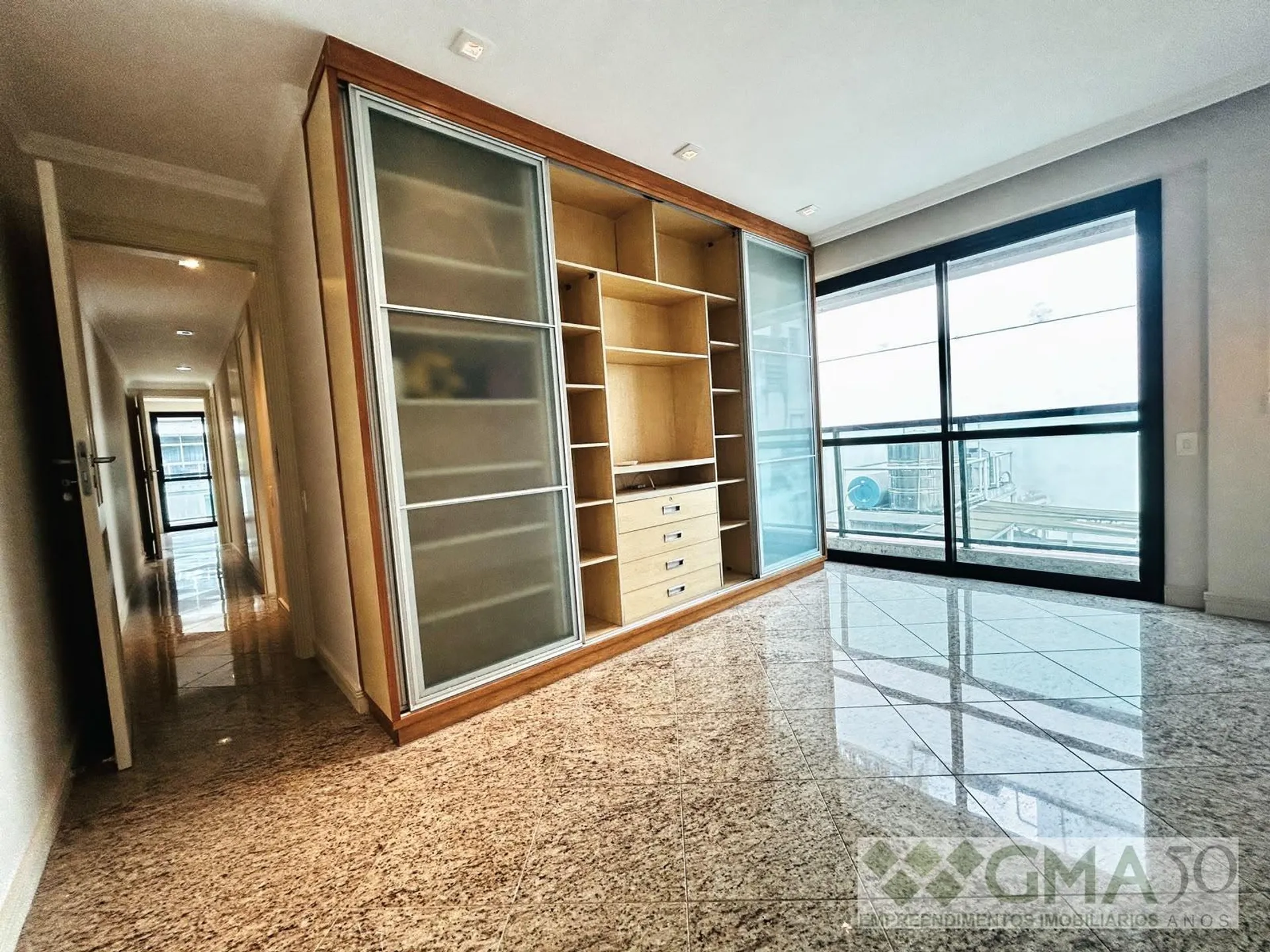 Apartment, 175 m², with a glass-enclosed balcony — photo 12
