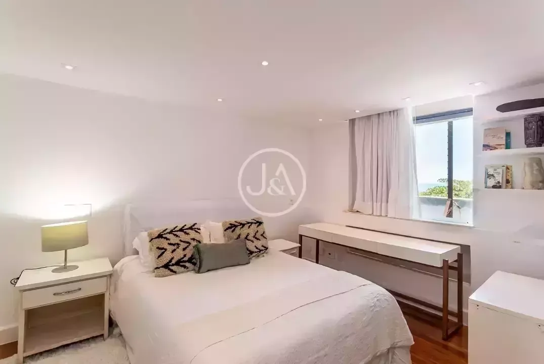 Casa con 5 dormitorios y 5 baños de 700 m² — photo 12