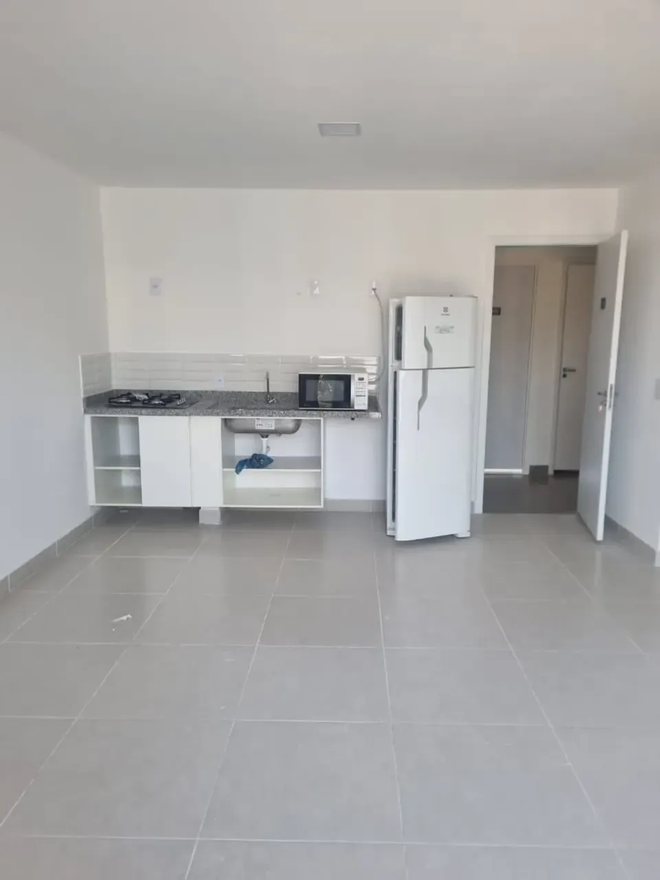 Apartamento mobiliado de 1 quarto com cozinha integrada — photo 10