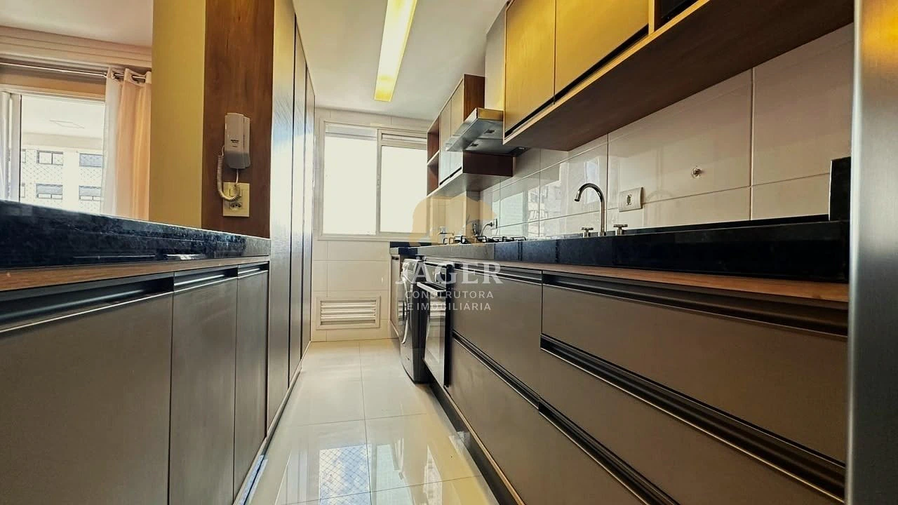 2-bedroom apartment with a home office — photo 6