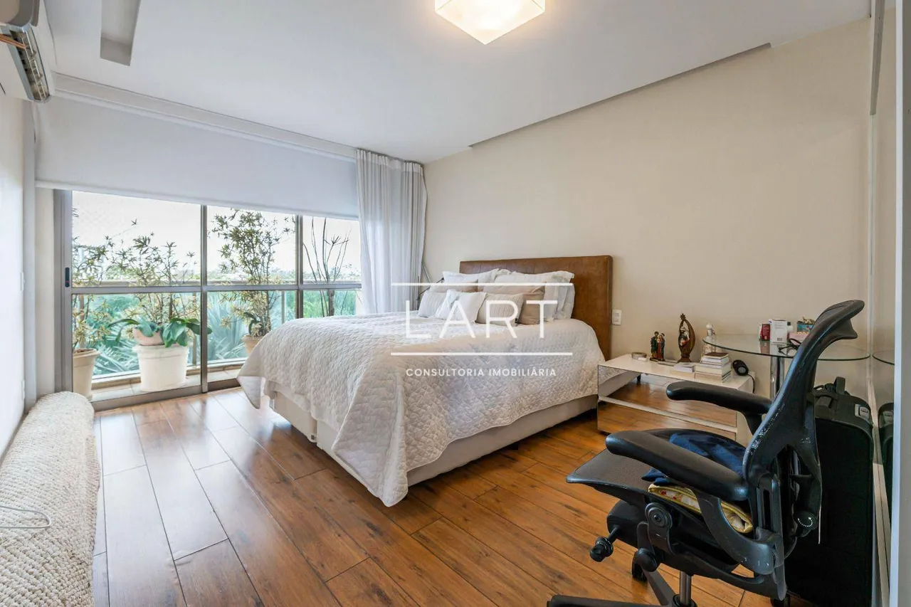 4-bedroom apartment with gas open-plan kitchen and 233 m² — photo 7