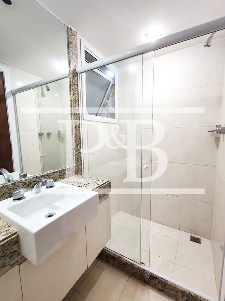 Rental apartment with 4 bedrooms and 4 bathrooms — photo 10