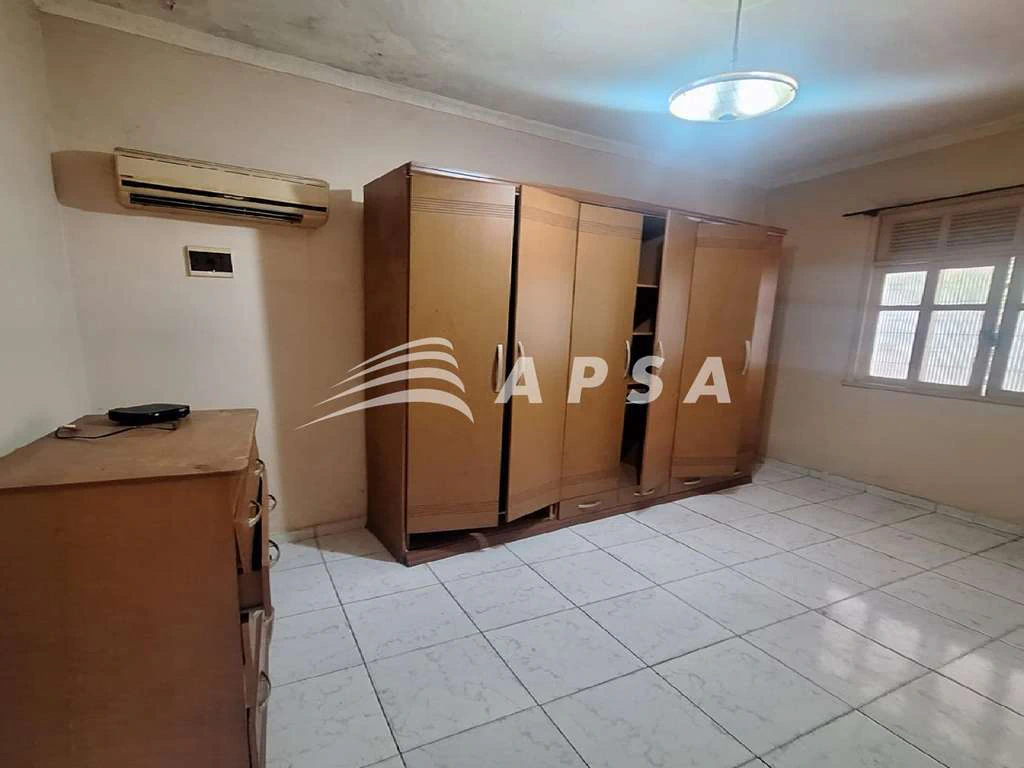 286 m² house with 3 bedrooms and 2 bathrooms — photo 8
