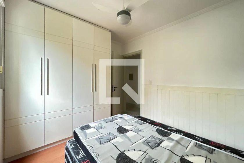 Furnished apartment, 108 m², with floor-to-ceiling windows — photo 13