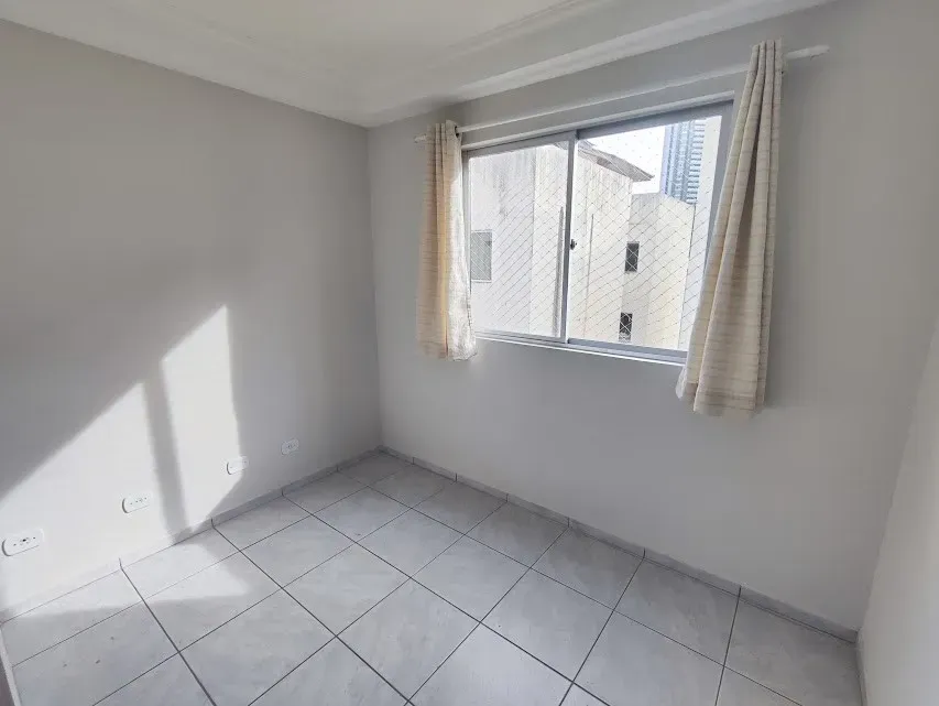 4-bedroom apartment with 2 parking spaces and 155 m² — photo 9